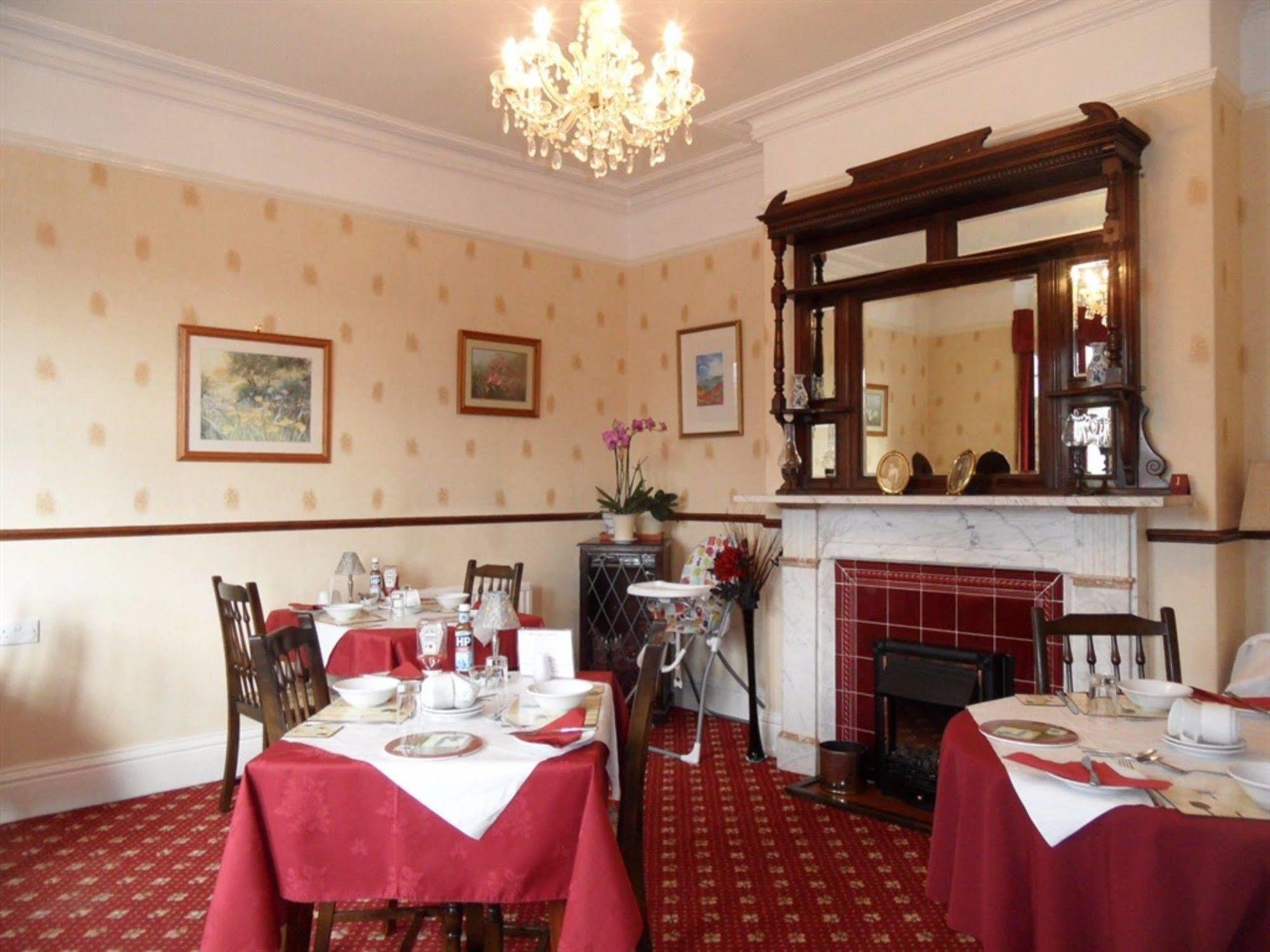 Glenora Guest House Whitby Ngoại thất bức ảnh
