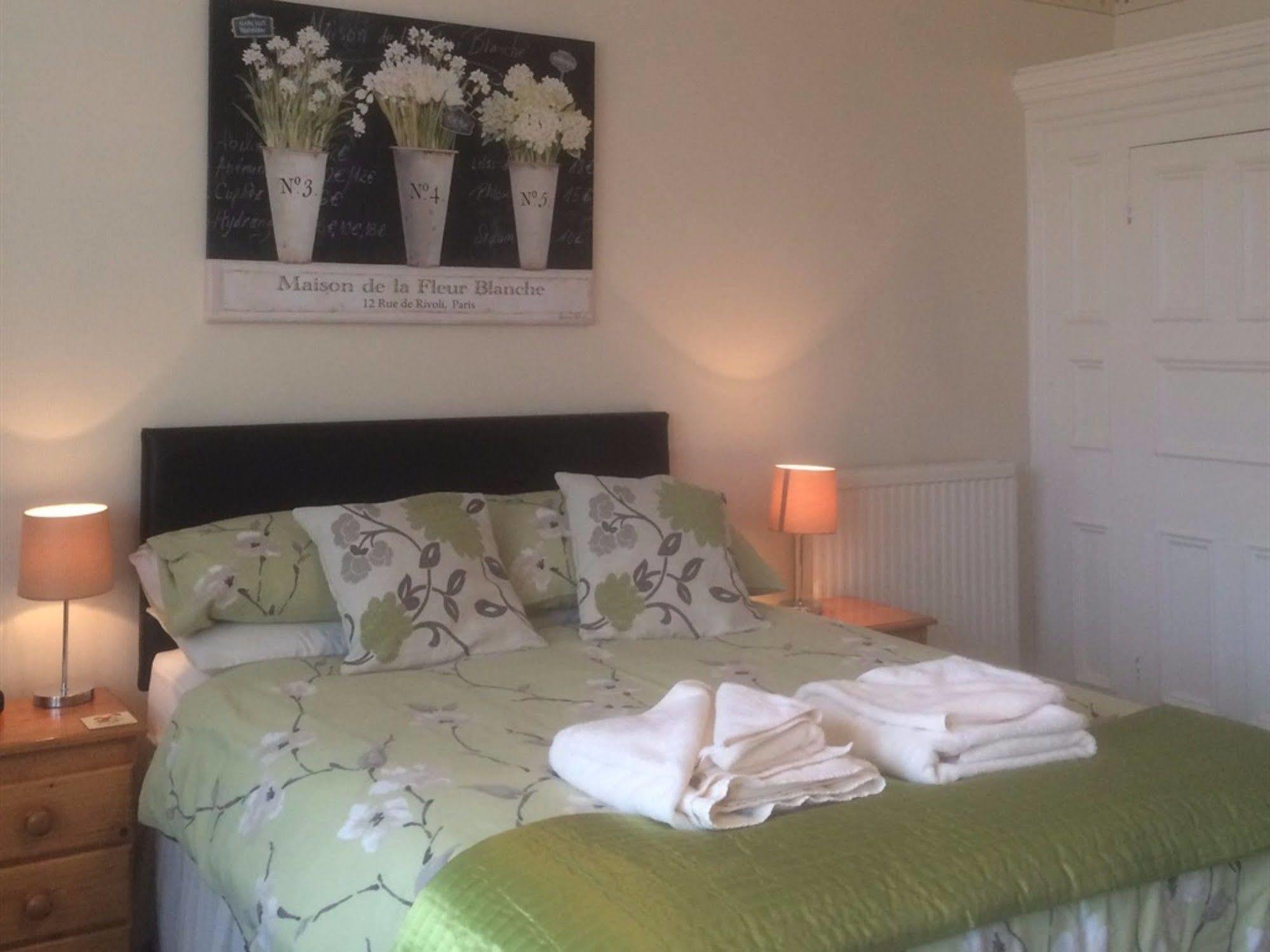 Glenora Guest House Whitby Ngoại thất bức ảnh