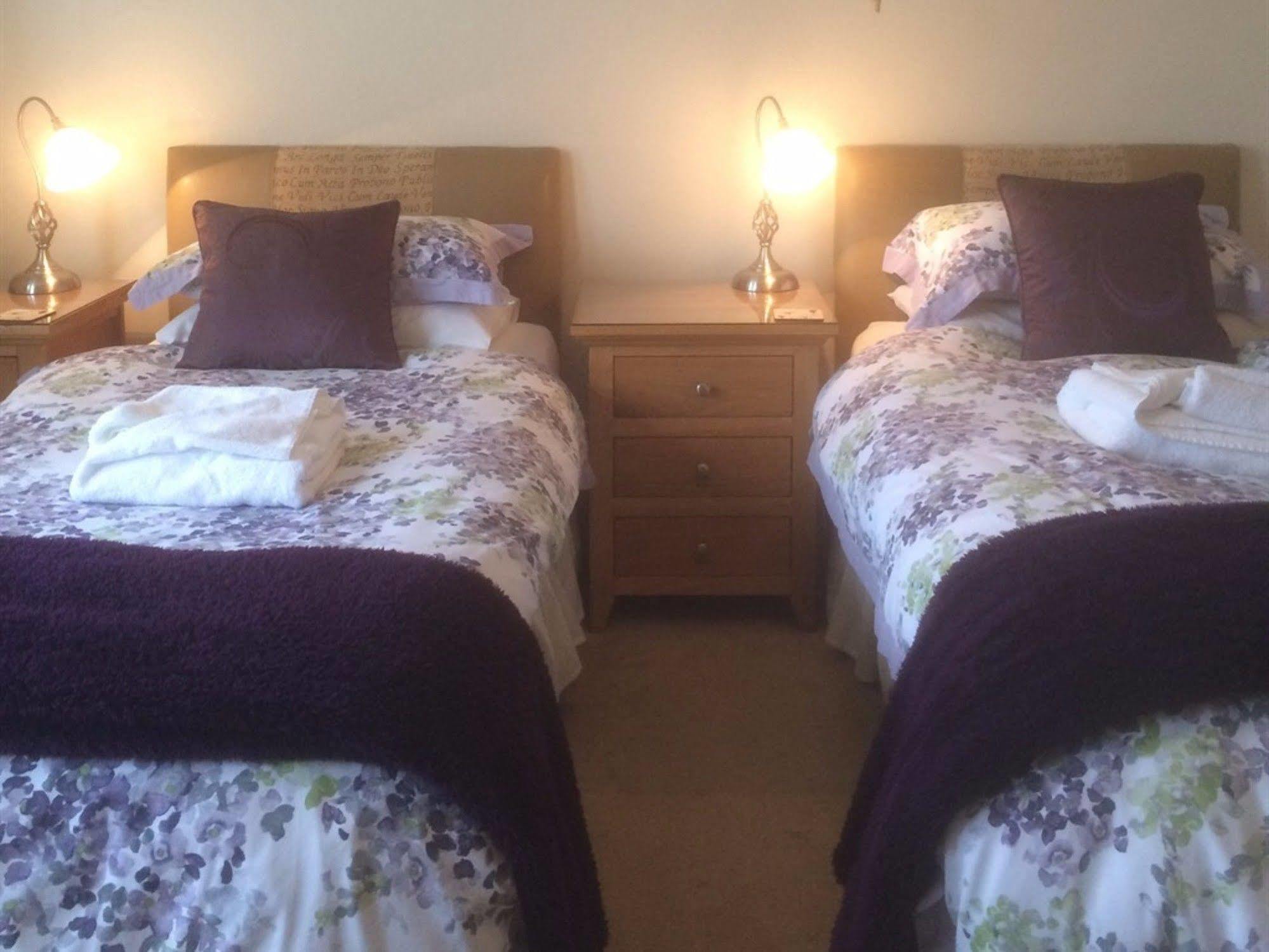 Glenora Guest House Whitby Ngoại thất bức ảnh