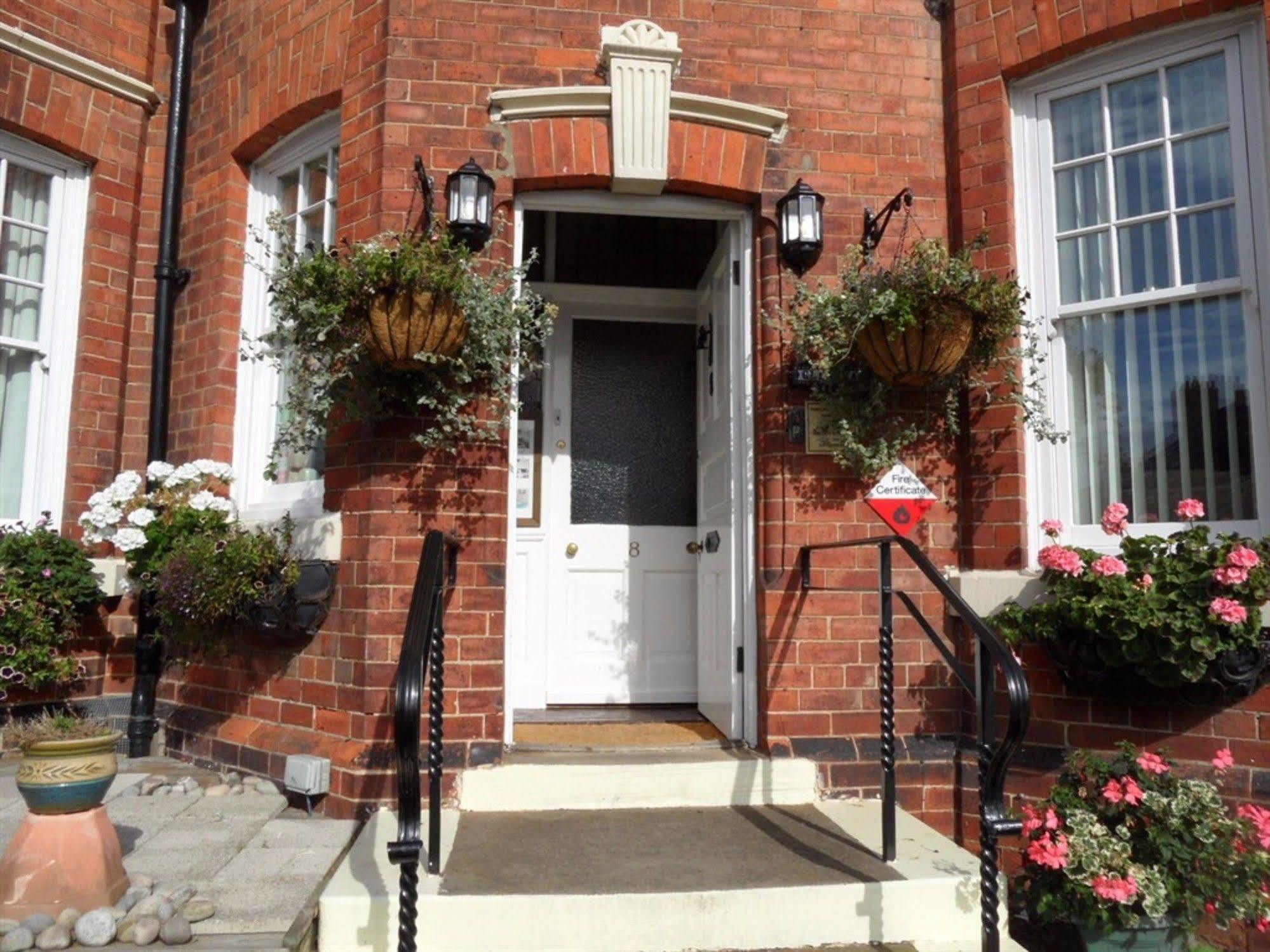 Glenora Guest House Whitby Ngoại thất bức ảnh